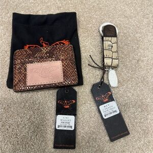 New Freebird wallet in Pink Snake and keychain in Taupe Croco